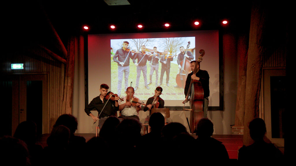 Crispijn en de vergeten violen + live palatca muziek! in Zutphen